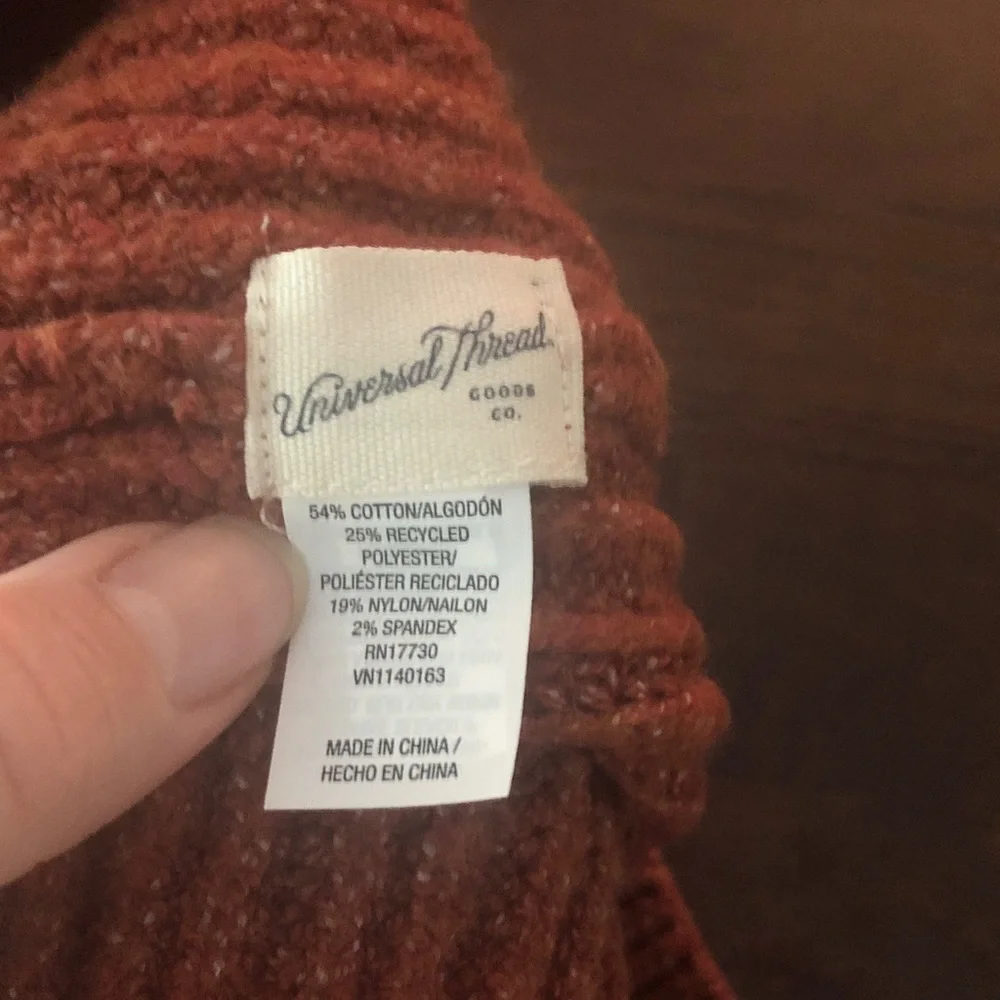 Universal Thread Ribbed Neck Wrap - Picture 4 of 5